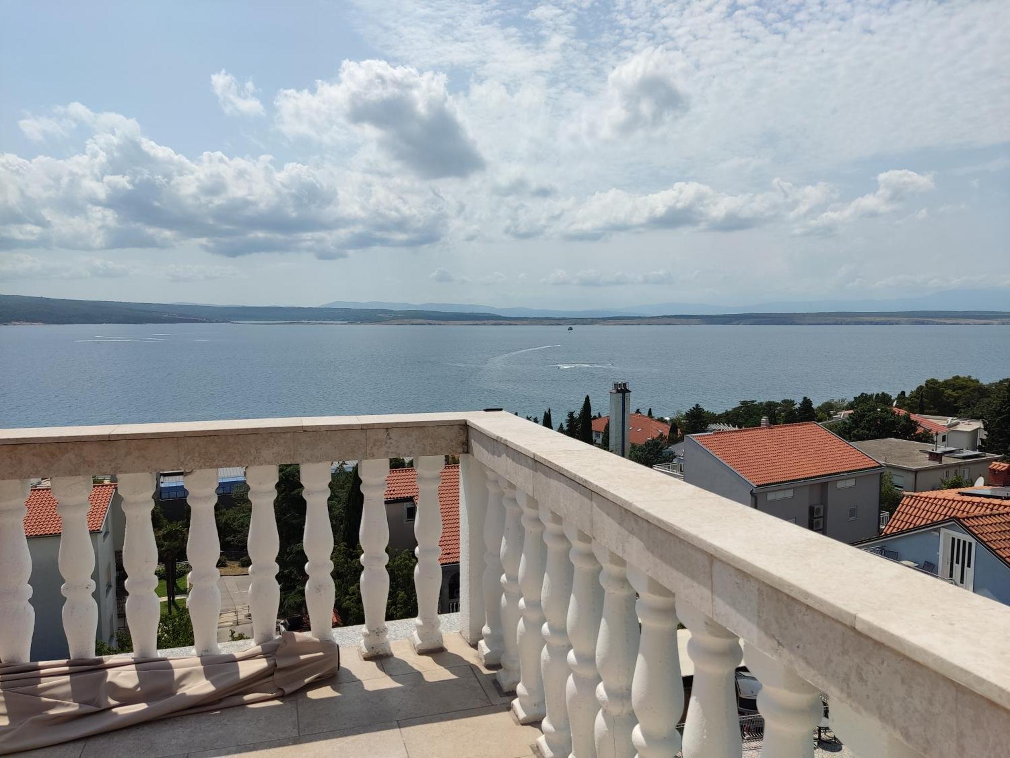 Panorama View Close Sandy Beach 100M To Talasoterapija, Crikvenica Exteriör bild